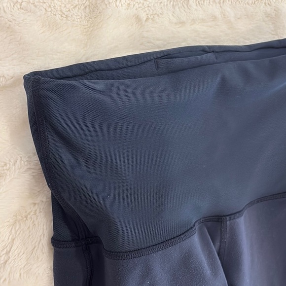 Lululemon athletica dark blue Women's Leggings size 6 - Picture 2 of 10